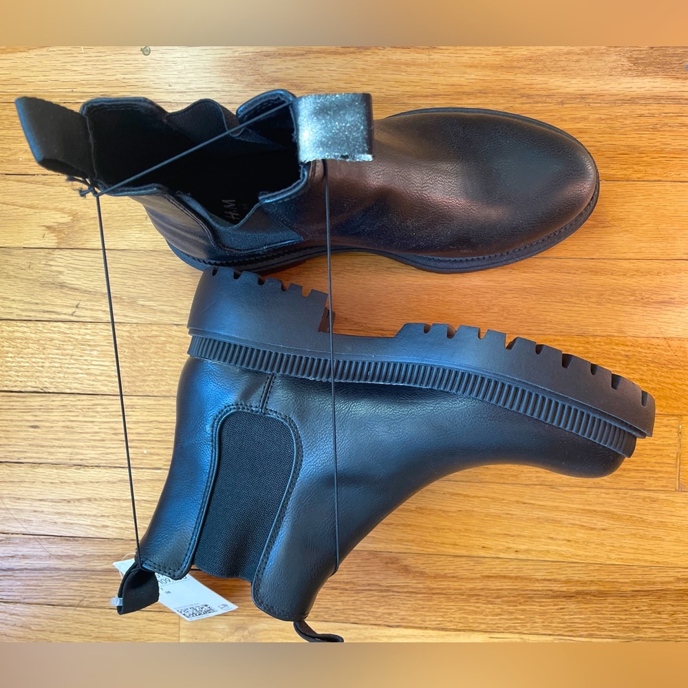 H&M Chelsea boots size 7
